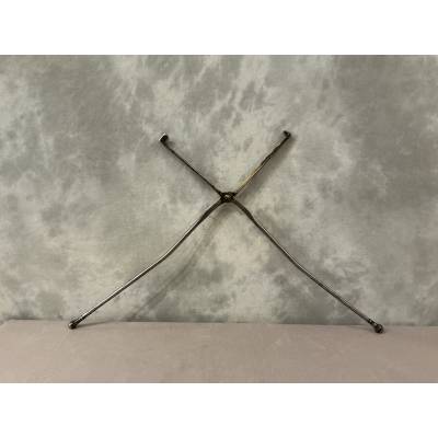 Large scissors-like pliers, wrought iron arm pliers from the 18th century