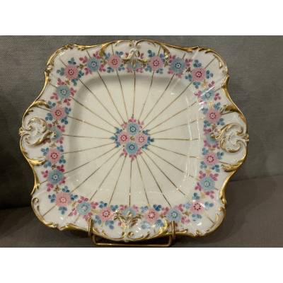 Paire de plats en porcelaine de Vieux Paris d'époque 19 ème
