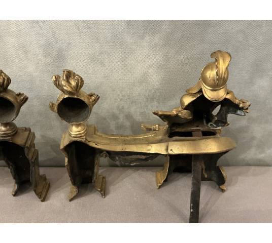 Paire de chenets en bronze doré d'époque fin 18 ème