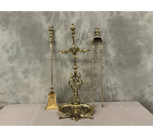 Beau serviteur de cheminée en bronze et laiton d'époque 19 ème