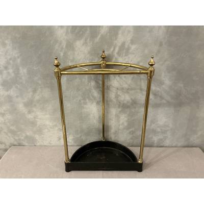 Semi-circular umbrella stand in brass and cast iron, circa 1900