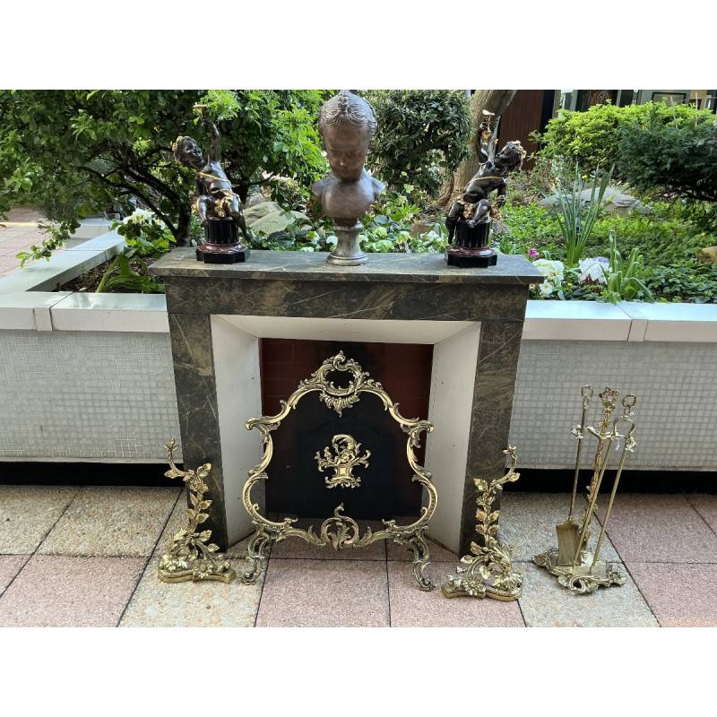 Decorative fireplace in painted wood, faux marble style, dating from the late 19th century