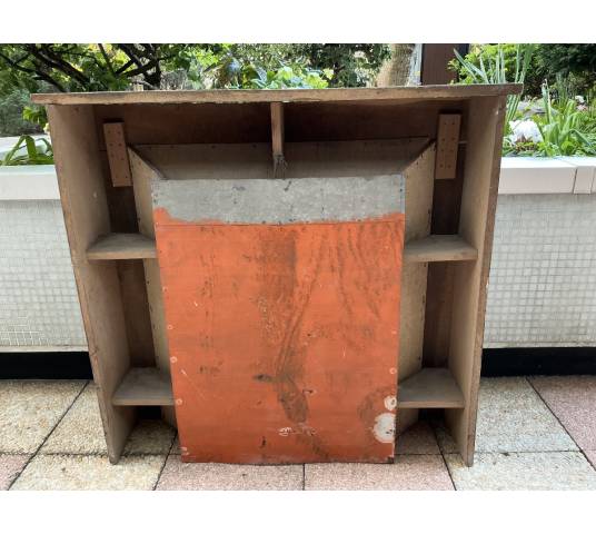 Decorative fireplace in painted wood, faux marble style, dating from the late 19th century