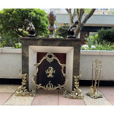 Decorative fireplace in painted wood, faux marble style, dating from the late 19th century