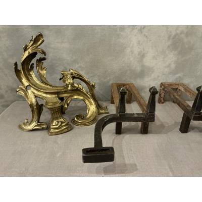 Paire de chenets anciens en bronze d'époque 19 ème de style Louis XV