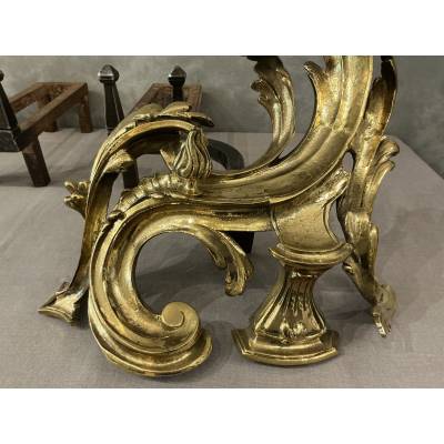 Paire de chenets anciens en bronze d'époque 19 ème de style Louis XV