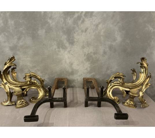 Paire de chenets anciens en bronze d'époque 19 ème de style Louis XV
