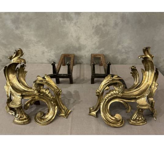 Paire de chenets anciens en bronze d'époque 19 ème de style Louis XV