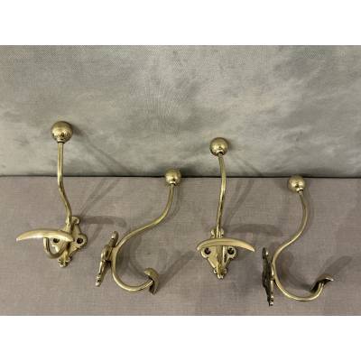 Set of 4 brass coat hooks/hooks from the 19th century