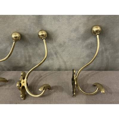 Set of 4 brass coat hooks/hooks from the 19th century