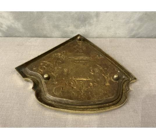 Bronze shovel and fireplace tongs rest