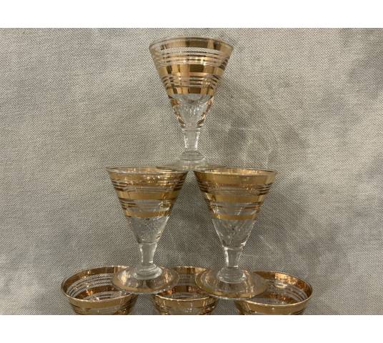 Série de 8 verres à Porto en verre et filets d'or