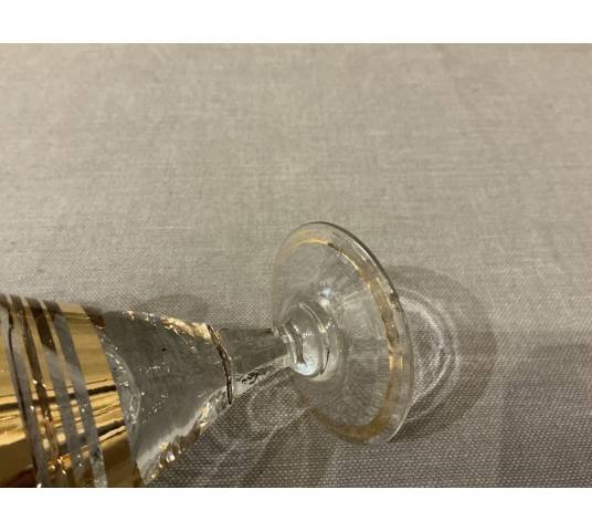 Série de 8 verres à Porto en verre et filets d'or