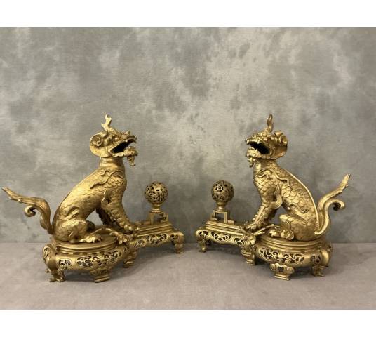 Paire de chenets chiens fô en bronze doré d'époque 19 ème