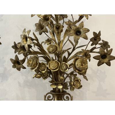 Paire de candélabres bouquets de fleurs en laiton d'époque 19 ème