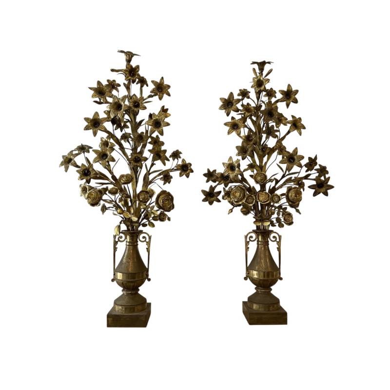 Paire de candélabres bouquets de fleurs en laiton d'époque 19 ème