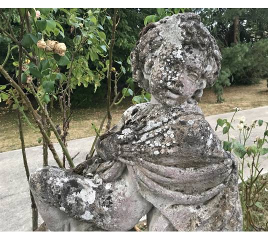 2 Ou 4 statues de jardin en pierre reconstituées XXème