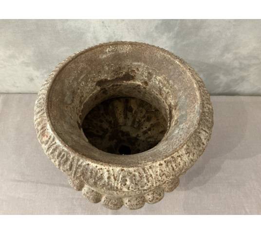 Vase de jardin en fonte d'époque fin 19 ème