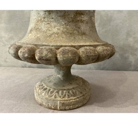 Vase de jardin en fonte d'époque fin 19 ème