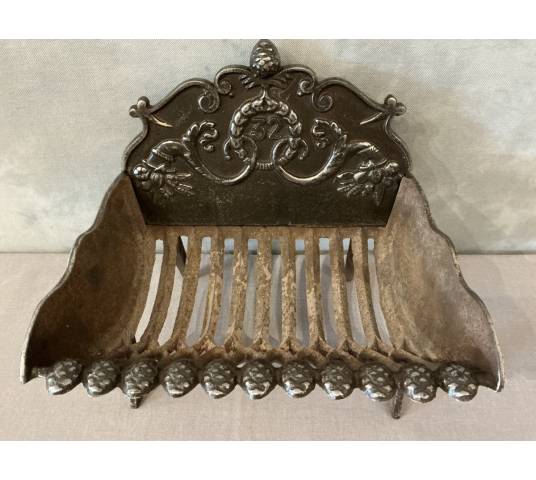Petite grille à charbon en fonte d'époque fin 19 ème
