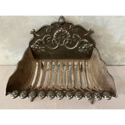 Petite grille à charbon en fonte d'époque fin 19 ème