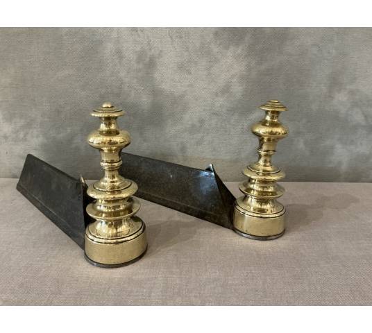 Petits chenets anciens en laiton d'époque 19 ème Louis Philippe