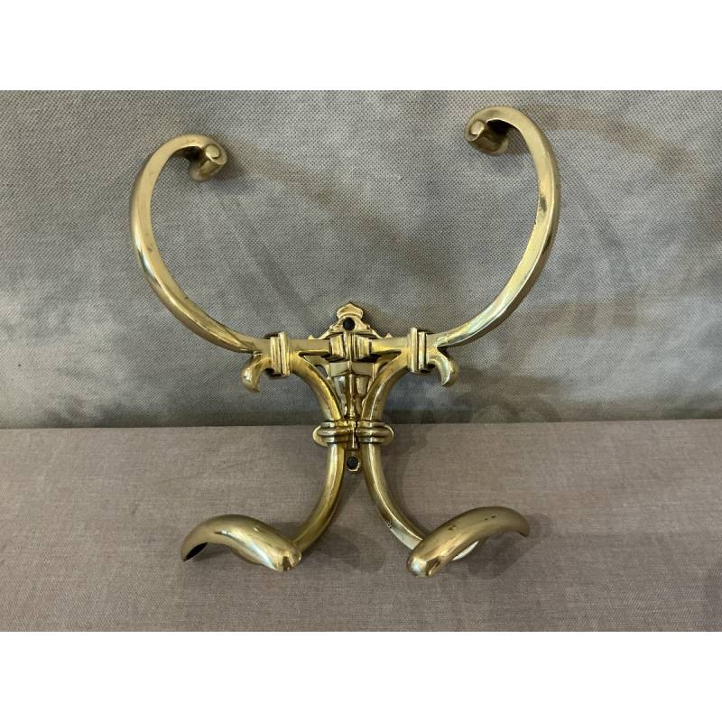 Porte manteaux ancien double en laiton poli et vernis d'époque 19 ème