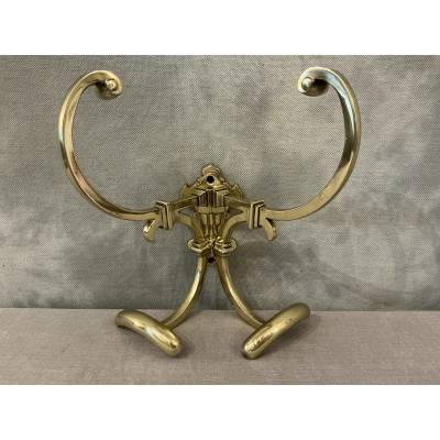 Porte manteaux ancien double en laiton poli et vernis d'époque 19 ème