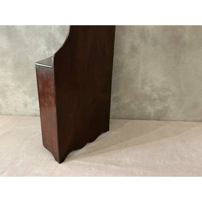 Small 19th-century mahogany corner shelf