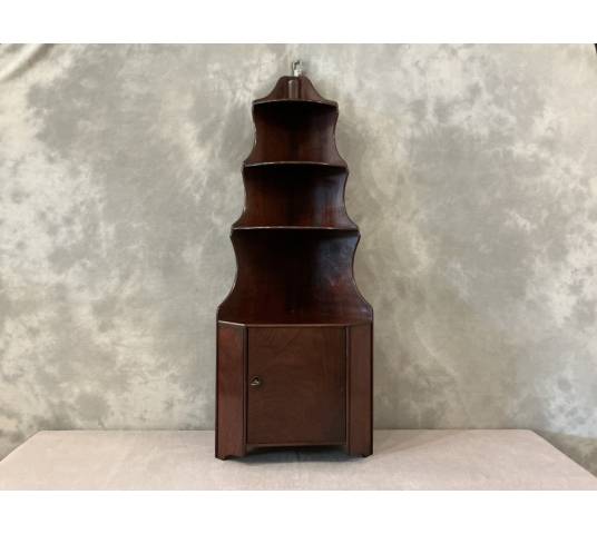 Petite étagère de coin en acajou d'époque 19 ème