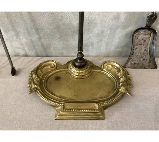 Beau serviteur de cheminée ancien en bronze et fer d'époque 19 ème