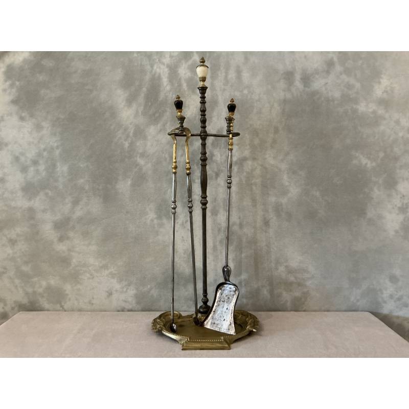 Beau serviteur de cheminée ancien en bronze et fer d'époque 19 ème