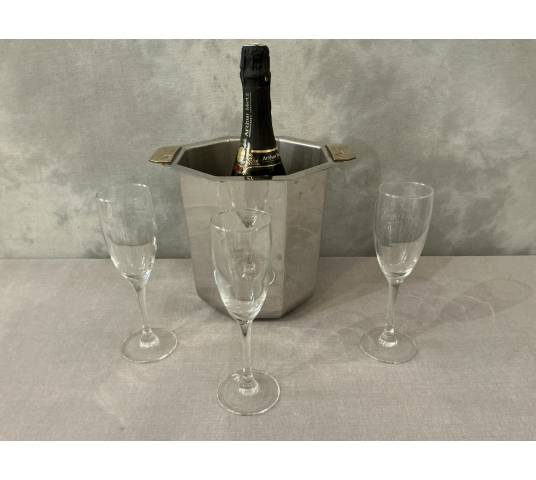 Silver-plated metal champagne bucket, circa 1925