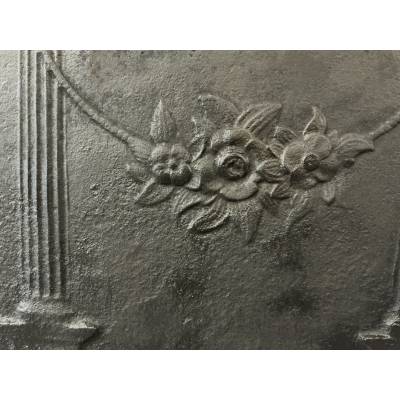 Plaque de cheminée ancienne en fonte d'époque 18 ème