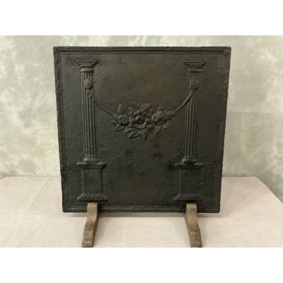 Plaque de cheminée ancienne en fonte d'époque 18 ème
