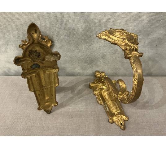 Paire de portes embrasses en bronze doré de style Louis XVI d'époque 19 ème