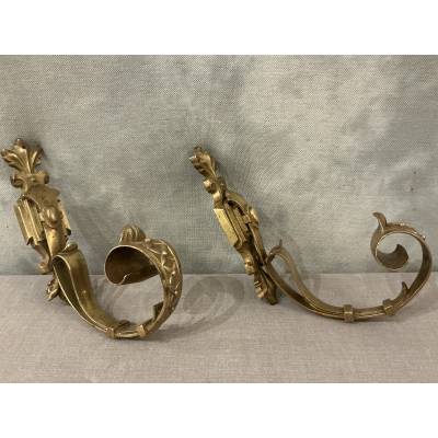 Paire de portes embrasses en bronze mate d'époque 19 ème
