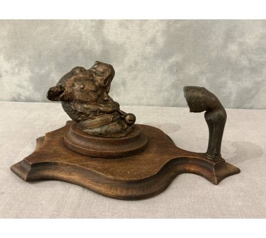Antique coat rack in spelter on wood, dating from the late 19th century