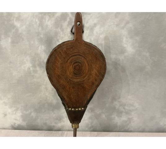 Soufflet de cheminée ancien en bois rustique d'époque 18 ème