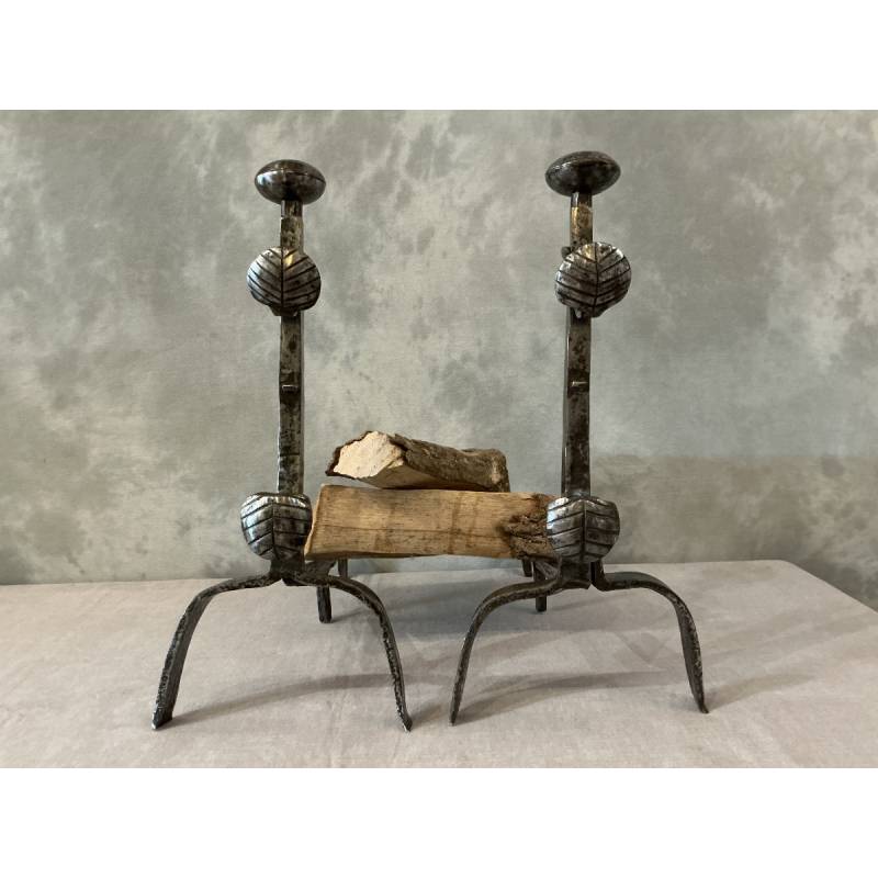 Paire de chenets anciens en fer d'époque 18 ème