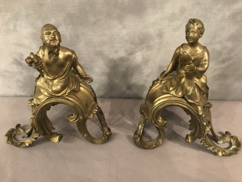 Beautiful pair of bronze tracks decorated in the Louis XV era Chinese