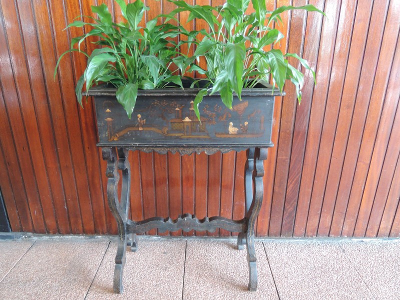 NIII period gardens 19th century wood noirci with sets of chinoiseries