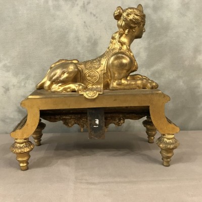Paire de chenets en bronze doré aux sphinx d'époque 19 ème