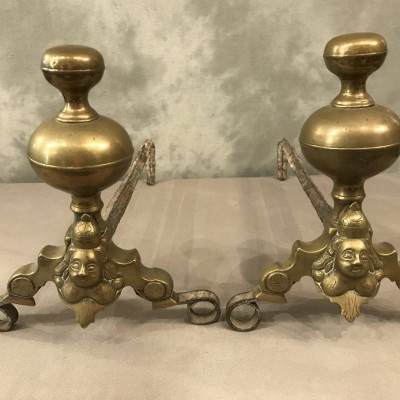 Pair of ancient brass tracks from the Louis XIV era to the marmosets