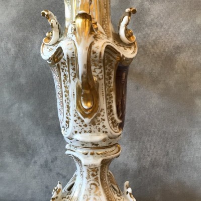 Great vase of time 19 th in Old Paris porcelain