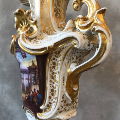 Great vase of time 19 th in Old Paris porcelain