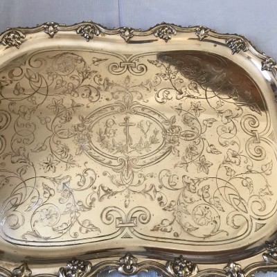 Plateau de service en métal argenté de style Louis XV d'époque 19 ème