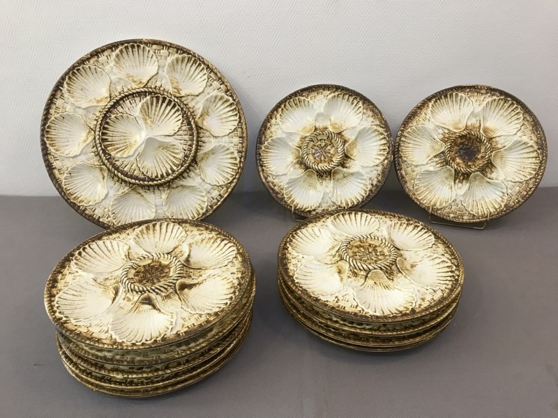 Service à belons  en porcelaine de Longchamps vers 1960