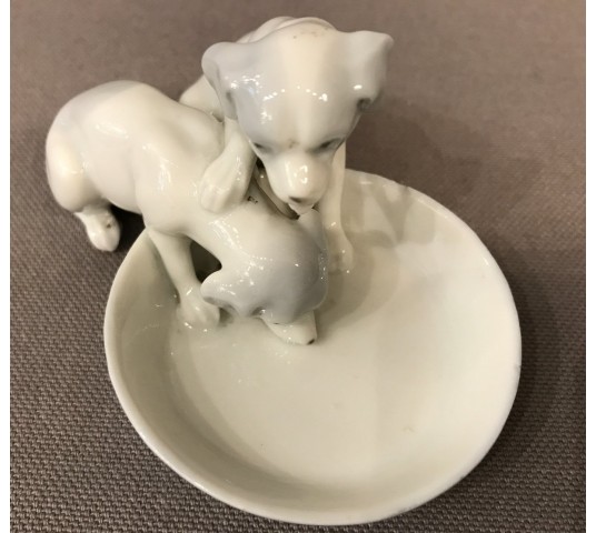 Petit vide-poches en porcelaine de Copenhague d'époque 19 ème