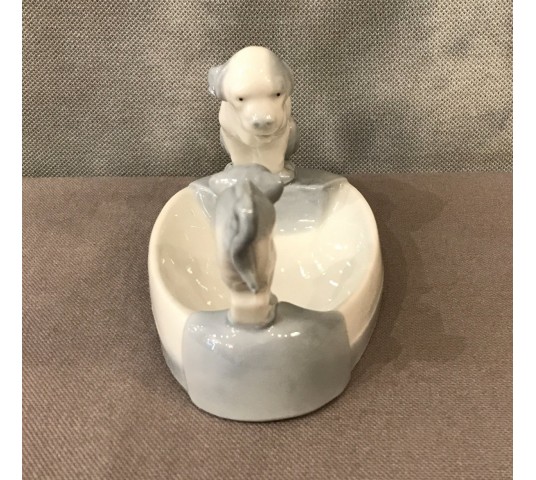 Small cup-pouch in Copenhagen porcelain epoch 19 th
